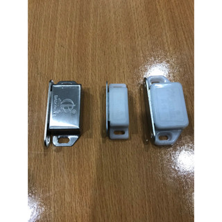 Nam châm hít cánh cửa tủ bếp , tủ giầy