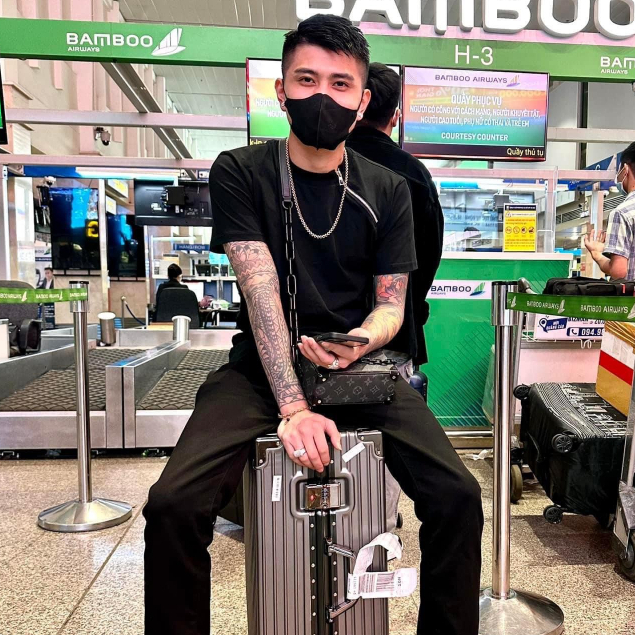 Áo Thun Nam DSQ Khóa Rip Ở Cổ  Hình In Nhiệt Cao Vải Cotton Co Dãn 4 Chiều Phù Hợp Cho Nam