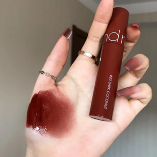  Son kem bóng ROMAND lâu trôi mềm môi Juicy Lasting Tint  Nucadamia Dark Coconut ROMA07 