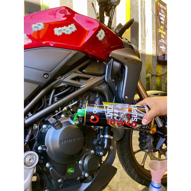 Nhớt Oscar Super tổng hợp 10W40 hàng nhập khẩu dành cho xe số, mô tô, xe côn