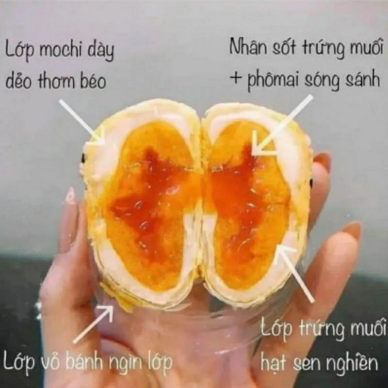 Thùng 2,5 Kg Bánh Lava Trứng Chảy Ngàn Lớp Nhân Trứng Muối Tan Chảy