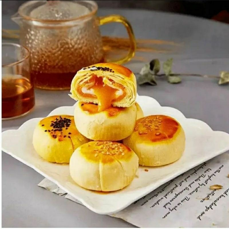 Thùng 2,5 Kg Bánh Lava Trứng Chảy Ngàn Lớp Nhân Trứng Muối Tan Chảy