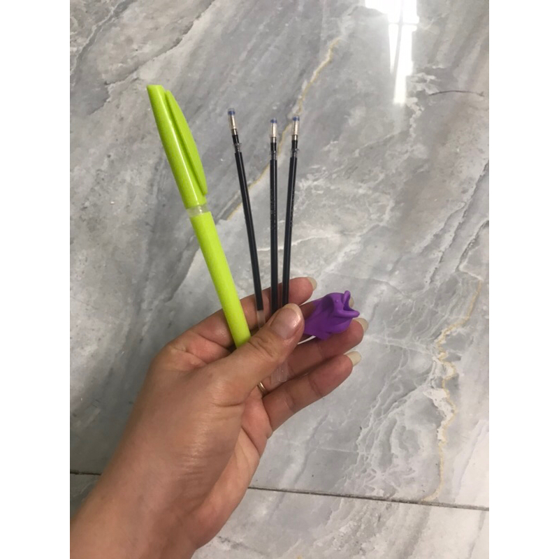 Bút tập tô tự bay