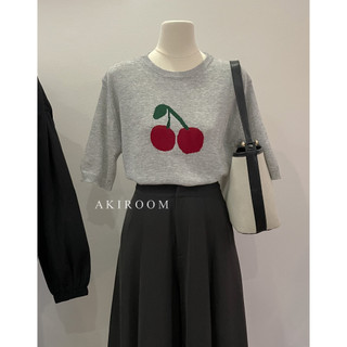 Áo len mỏng hình cherry tay bo cổ tròn