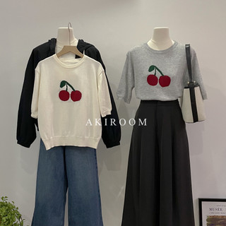 Áo len mỏng hình cherry tay bo cổ tròn