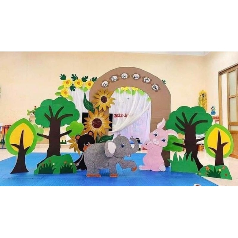 Cây xanh trang trí trường lớp học