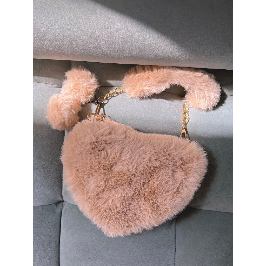 ELRÊVER - Túi xách lông trái tim đáng yêu - Màu ngẫu nhiên - 0723A01