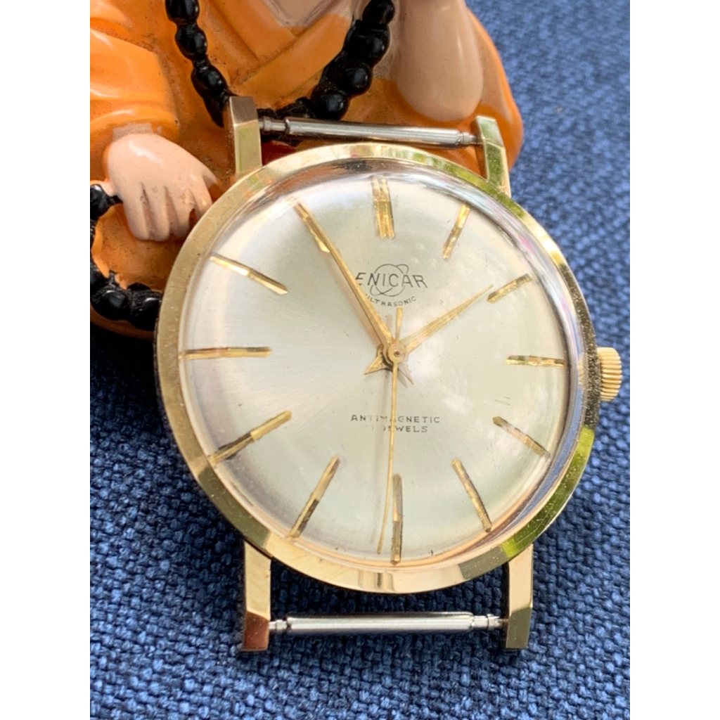 Đồng hồ nam Enicar cơ cót của Thụy