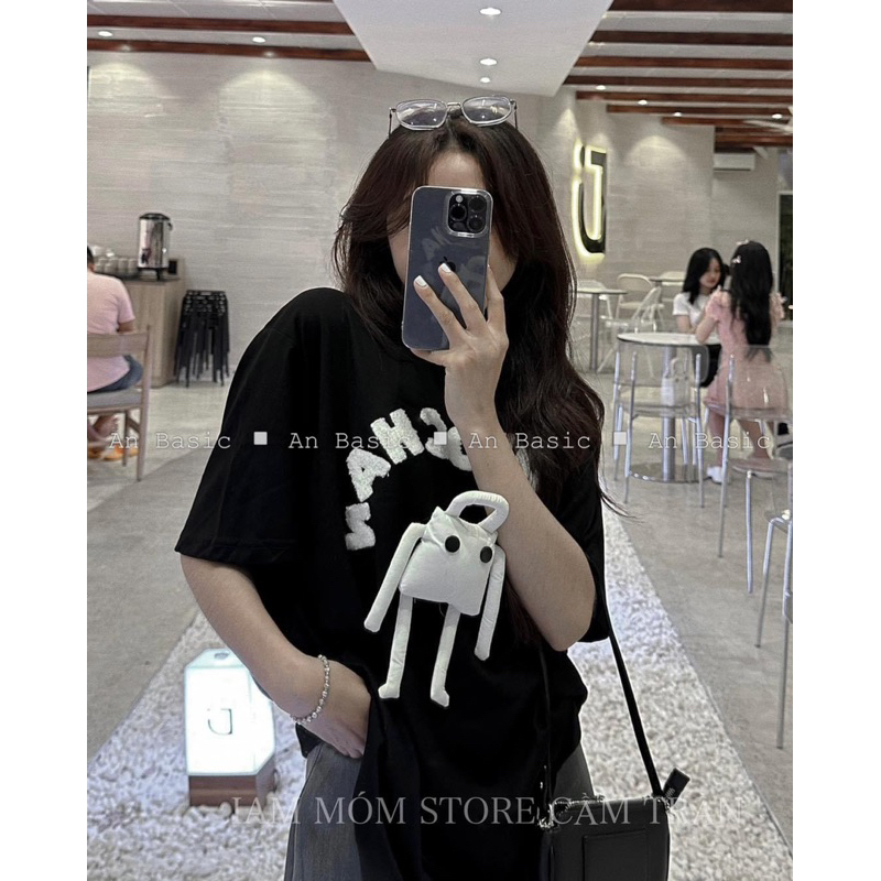 Áo phông kèm phụ kiện