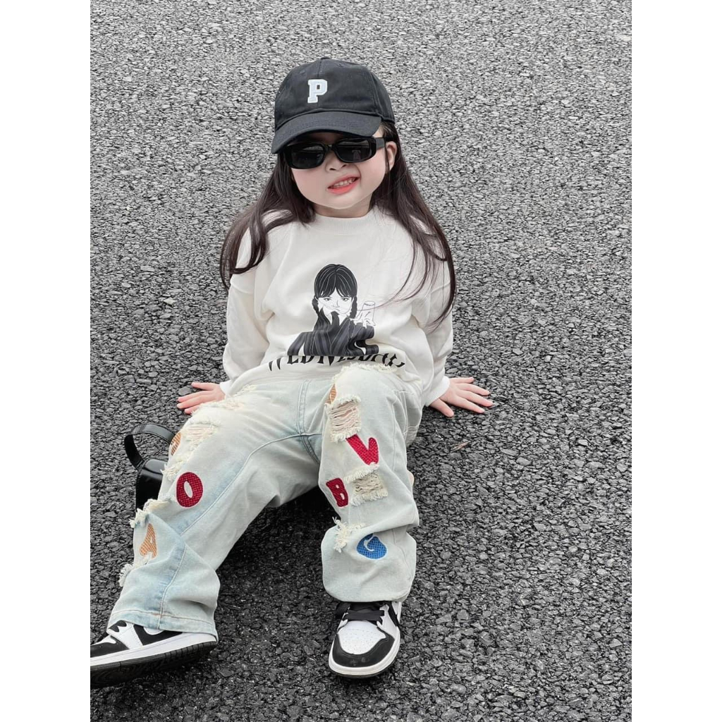 Áo nỉ cổ tròn cho bé hình wednesday, Áo sweater cho bé, TP KIDS,