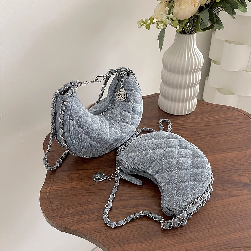 Túi xách nữ denim trần trám hình bán nguyệt phối xích