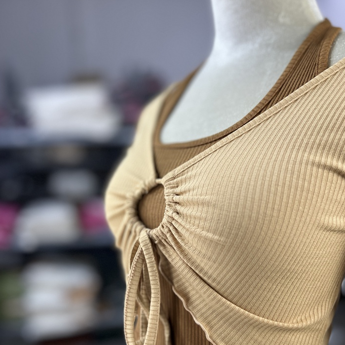 Set áo croptop tay dài cuốn biên Bare kèm áo yếm phối màu phong cách Ullzang cá tính sang chảnh