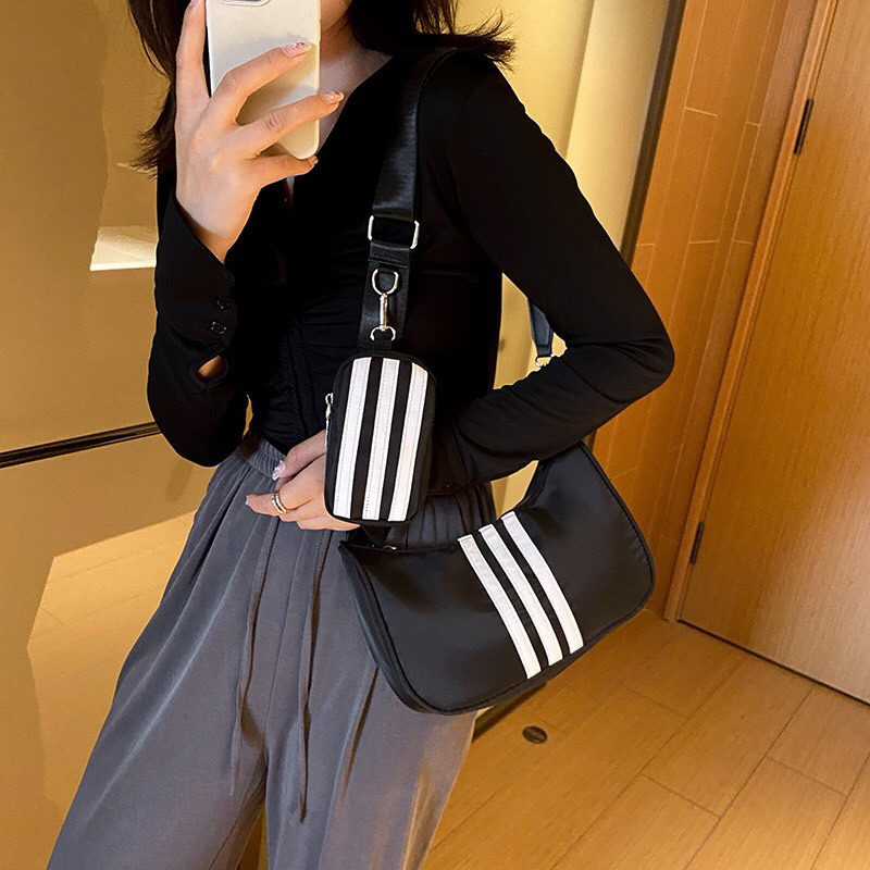 Túi xách đeo chéo kẻ sọc hot trend 2023 chất dù kèm quai đeo vai giá tốt