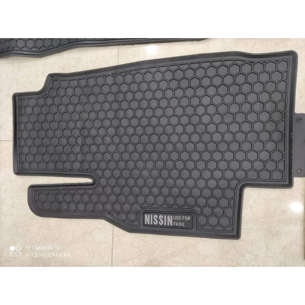 Thảm Lót Sàn Cao Su Xe Vinfast Fadil Cao Cấp Màu Đen