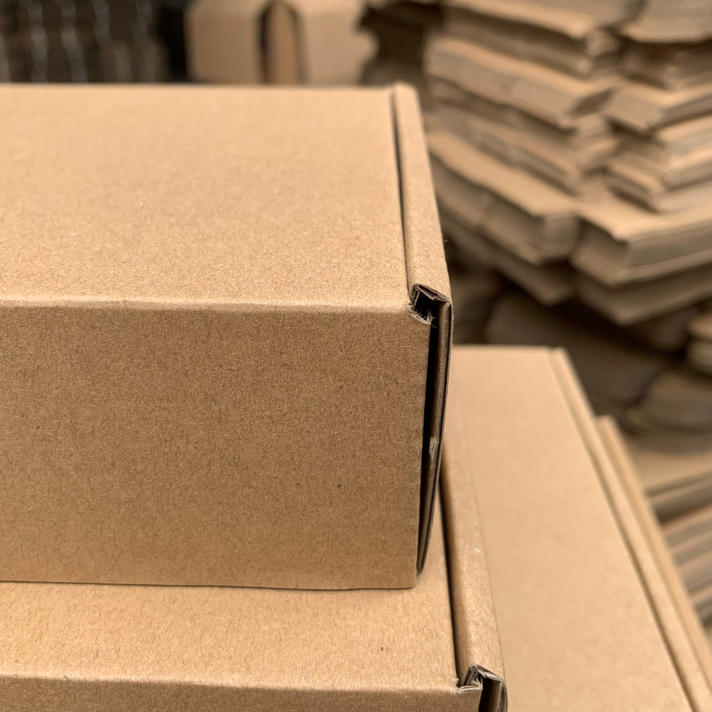 Hộp carton nắp gài gói hàng hộp gói quà nhỏ nhiều kích thước