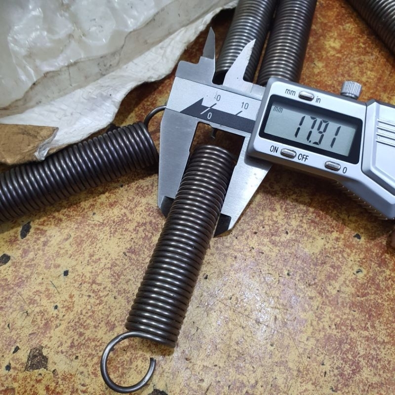 Lò xo kéo 18*2*70mm