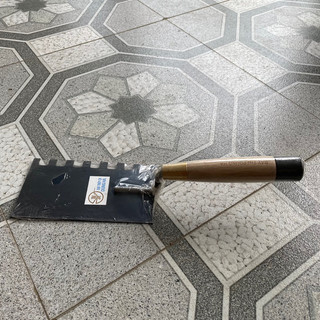 Bay răng cưa tay phải Dũng Hà
