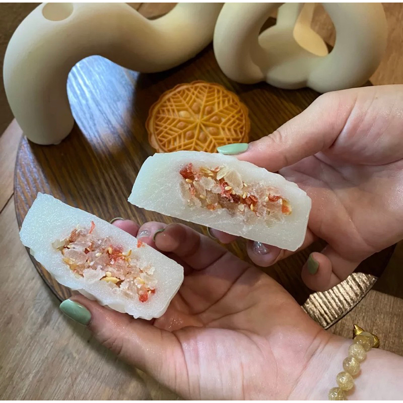 Bánh trung thu handmade vị bánh dẻo đậu xanh