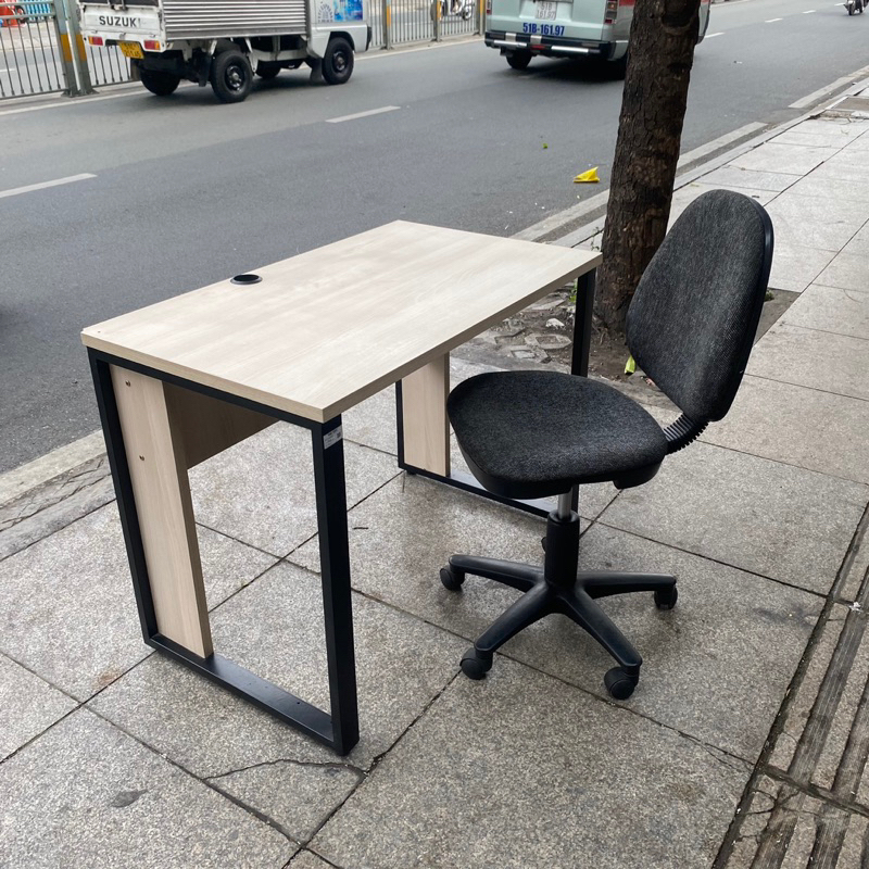 Bàn Làm Việc thanh lý