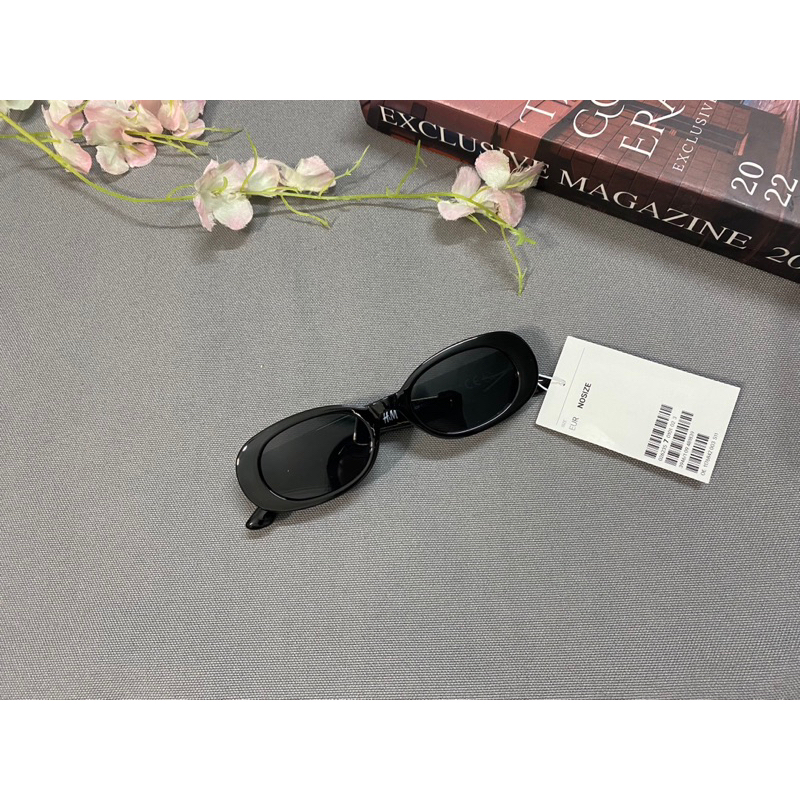 Kính nữ HM chính hãng, có mail mua hàng của web chính hãng