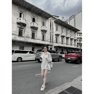 Áo Sơ Mi Trắng Khoét Vai