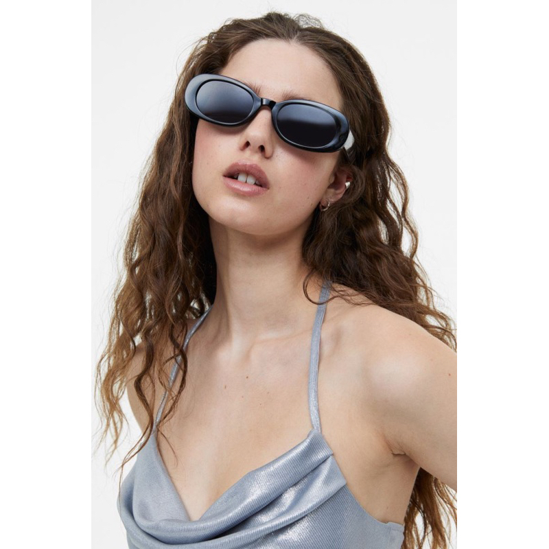 Kính nữ HM chính hãng, có mail mua hàng của web chính hãng