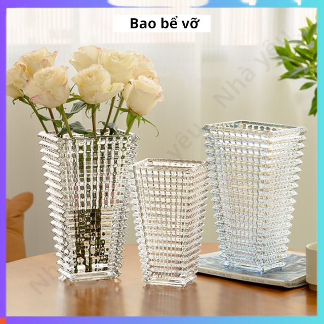 Bình hoa pha lê tháp cao cấp phong cách