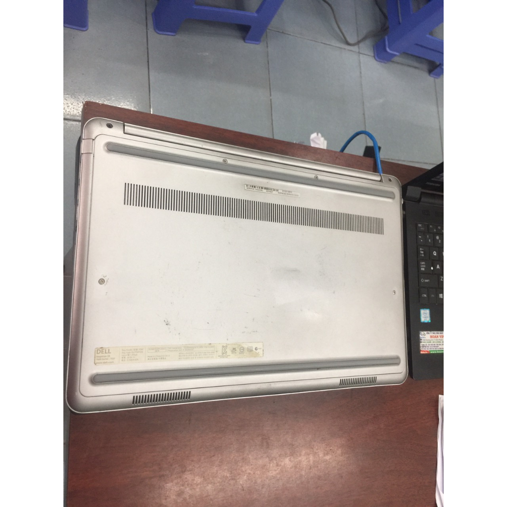 Laptop cũ giá rẻ Dell Inspiron 7537 : Core I5-4200; Ram 6G; SSD 120; Màn hình 15.6 in