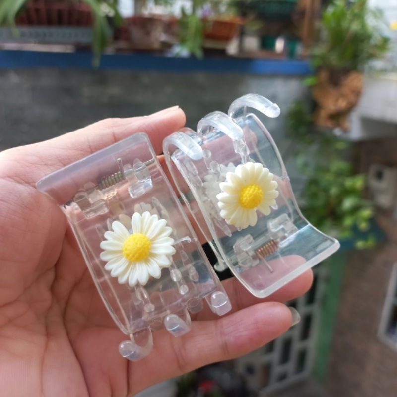 Kẹp tóc 5 răng trong đính hoa cúc