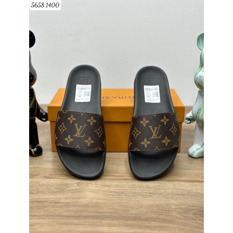 Dép lê nam LV quai da đế cao su màu nâu mới nhất 2023