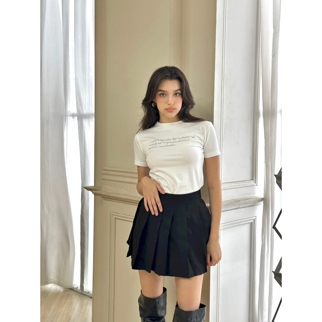 TIFFANY STUDIOS - Áo Thun Baby Tee Chữ Đen Thanh Lịch - BASIC BABY TEE