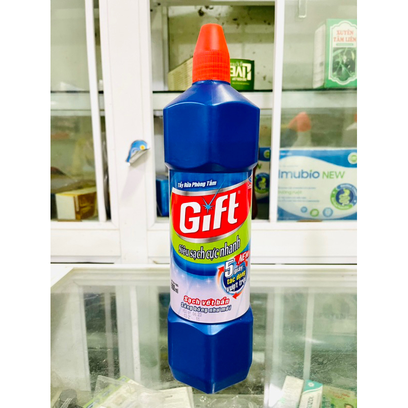 Nước tẩy bồn cầu Gift sạch vi khuẩn chai 600ml - 900ml