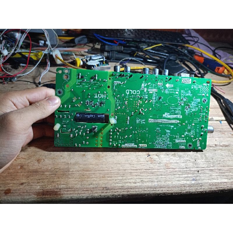 Bo mạch điện tivi TCL tồn kho