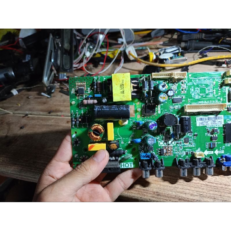 Bo mạch điện tivi TCL tồn kho