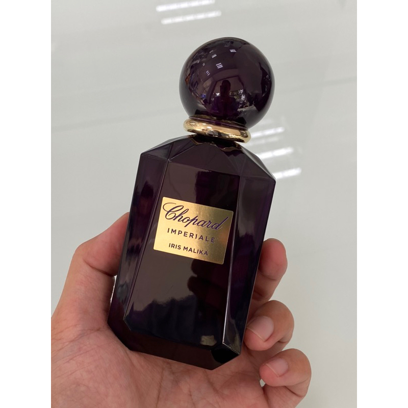 𝐍𝐮̛𝐨̛́𝐜 𝐡𝐨𝐚 𝐂𝐡𝐨𝐩𝐚𝐫𝐝 𝐈𝐫𝐢𝐬 𝐌𝐚𝐥𝐢𝐤𝐚 𝐄𝐚𝐮 𝐝𝐞 𝐏𝐚𝐫𝐟𝐮𝐦