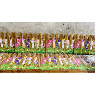 Set 10 tấm chân bảng hàng rào nâu ép plastic sẵn băng keo
