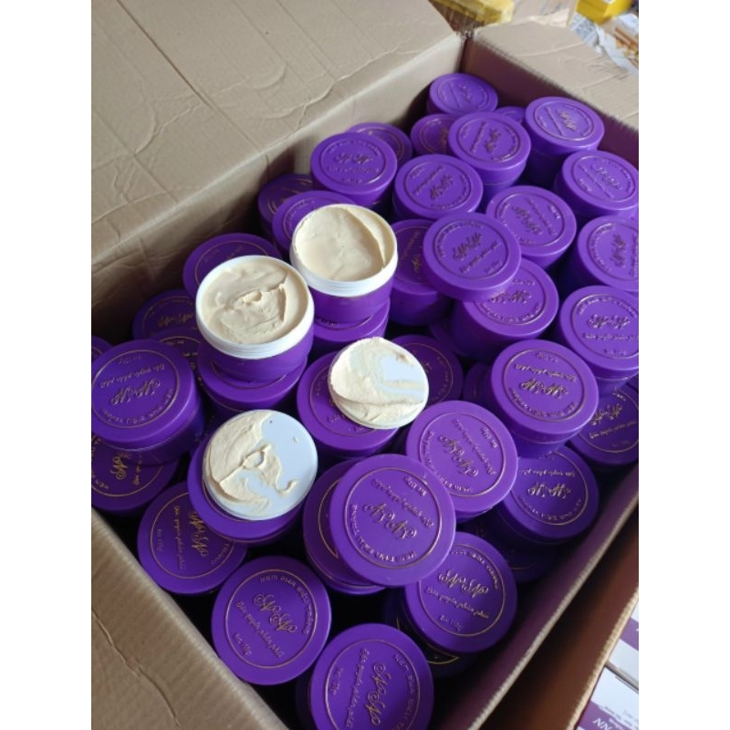 Kem dưỡng trắng da