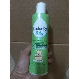 Sữa Tắm Gội Em Bé Sanofi Lactacyd Milky (250ml) Tặng Kèm Chai (60ml)