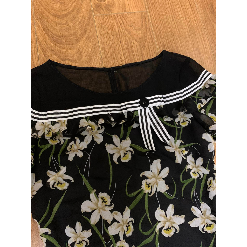 Váy nem size 2, còn mới