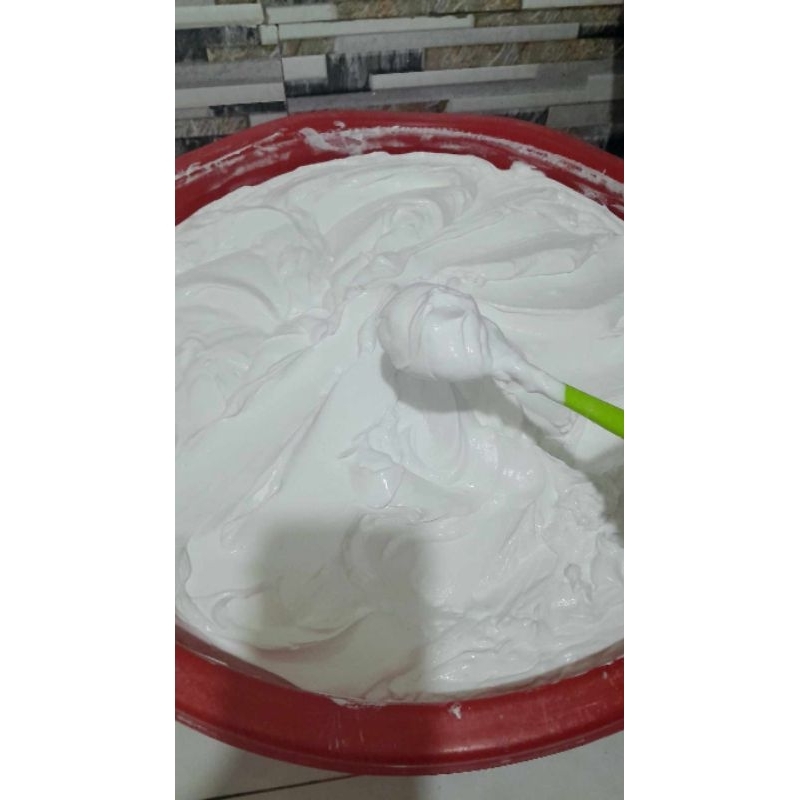 Kem body tẩy trắng bạch