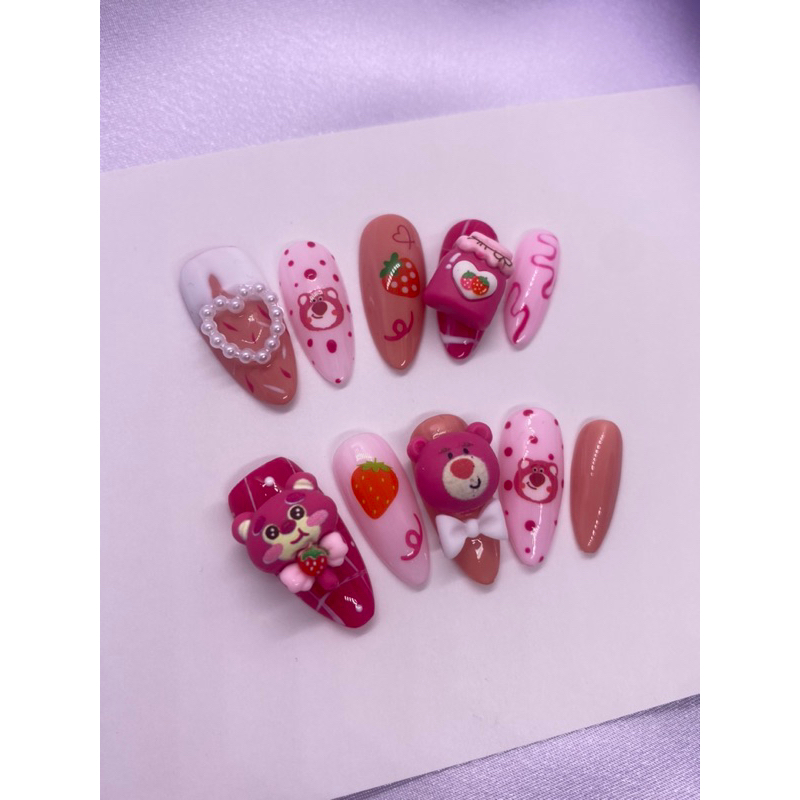 Nails Gấu dâu phom tròn nhọn