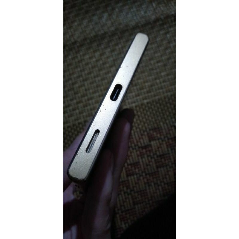 Sony xa1 Ultra cũ bộ nhớ trong 64GB ram 4GB