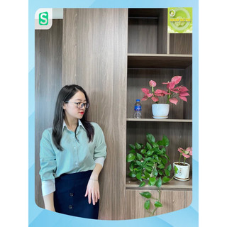 Áo sơ mi nữ kẻ sọc xanh thiết kế dài tay dáng công sở phối cổ trắng