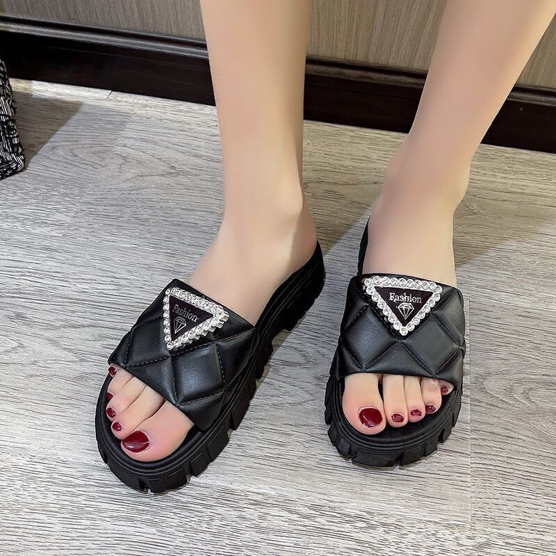 Dép bánh mì quai ngang nữ đê cao 4cm gắn tam giác đá siêu xinh