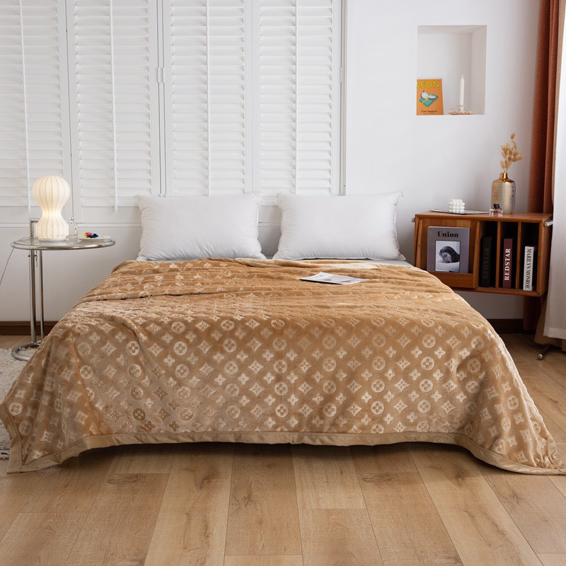 Chăn lông tuyết nhung vân thương hiệu LV cao cấp sang trọng, chăn mền văn phòng nhập khẩu siêu mềm mịn kích thước 2mx2m3