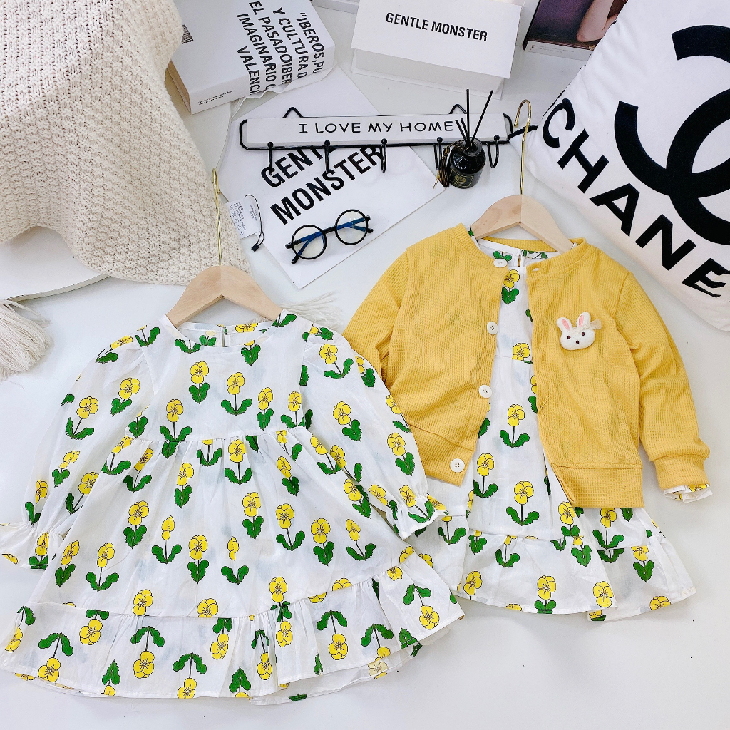 Set váy hai chi tiết cho bé gái, váy hoa nhí kèm áo len tiểu thư đính thỏ con dễ thương cho bé gái