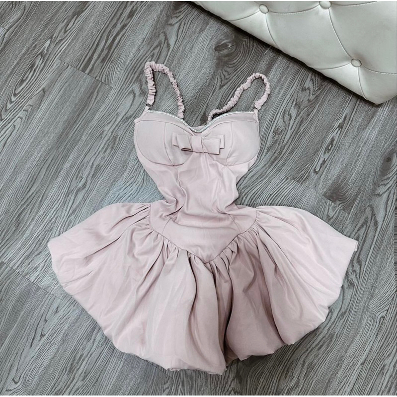 Váy hai dây cúp ngực xoè bồng lolita