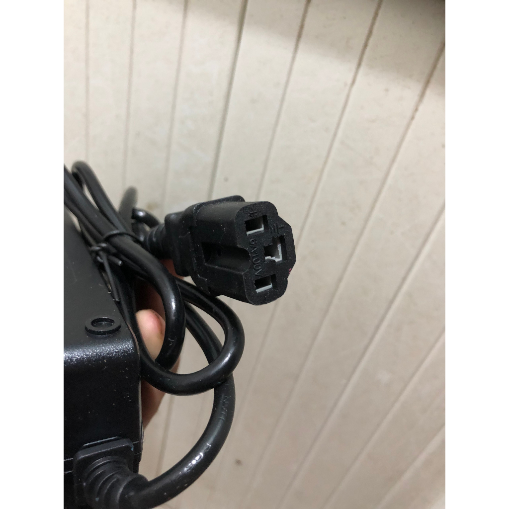 Sạc Xe Điện Thiên Năng chống phồng tự ngắt 133M.133S,Xmen,Vecba..4 bình 5 bình CHÂN ĐẶC