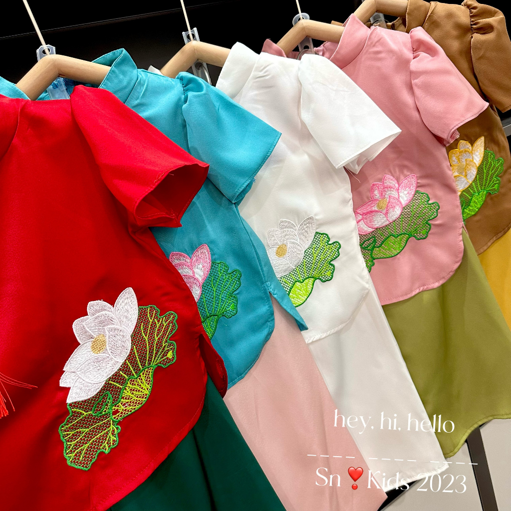 Bộ lụa thêu hoa sen bé gái