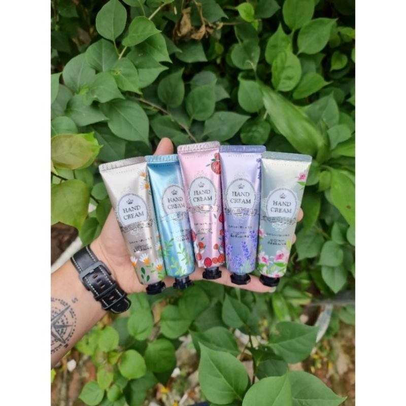 Tuýp kem Dưỡng Da Tay Maycreat